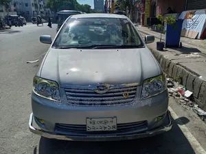 টয়োটা করোল্লা ২০০৪ সিলভার