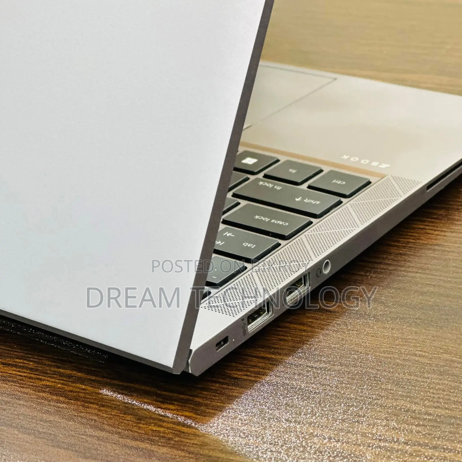 Laptop HP ZBook Firefly G8 32GB Intel Core i7 SSD 512GB