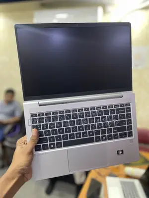 Laptop HP EliteBook 840 G10 16GB Intel Core i7 SSD 512GB
