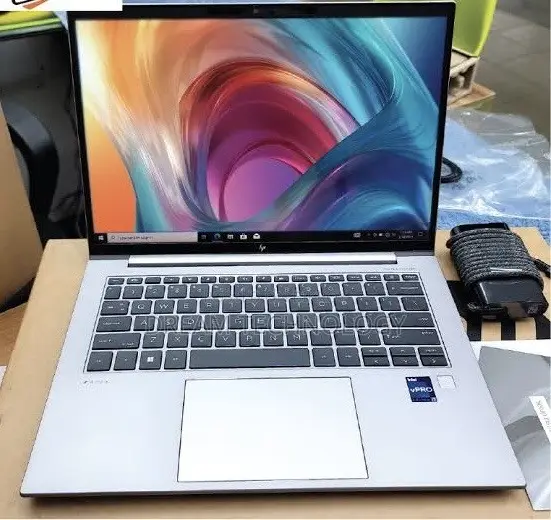 Laptop HP ZBook Firefly 14 G10 16GB Intel Core i7 SSD 512GB