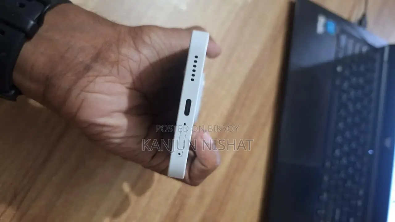 নাথিং ফোন ৪এ ১২৮ জিবি সাদা