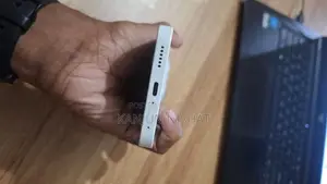 নাথিং ফোন ৪এ ১২৮ জিবি সাদা
