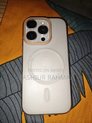 অ্যাপল আইফোন ১৬ প্রো ১২৮ জিবি হোয়াইট
