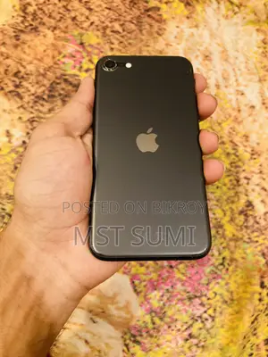 Apple iPhone SE (2020) 128 GB Black