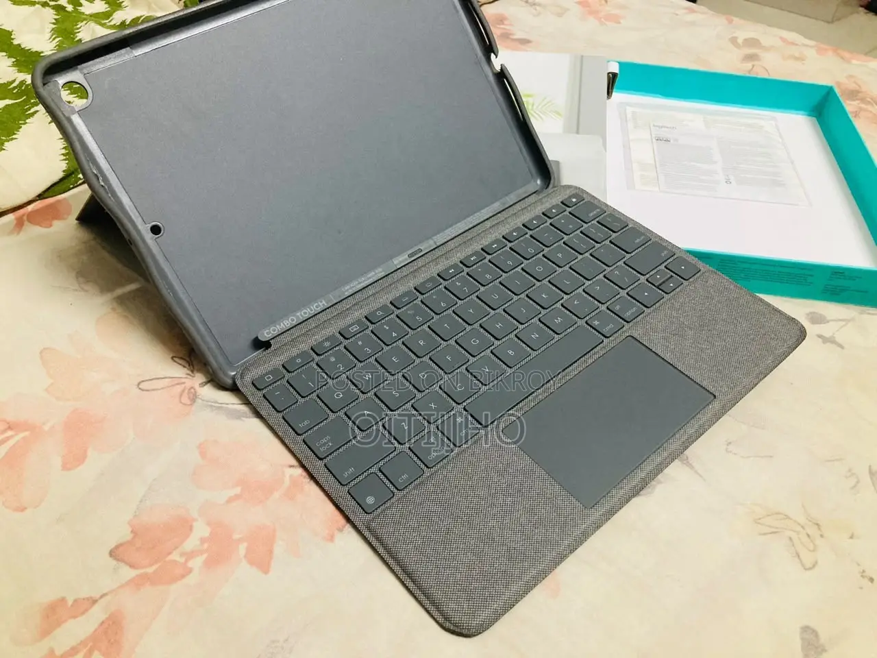Logitech Combo Touch Detachable Keyboard Case With Trackpad