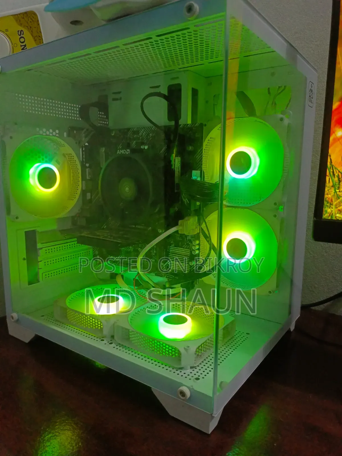 Desktop Computer 8GB AMD SSHD+SSD 750GB