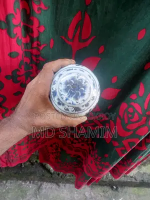 China Old Ceramic Bottle (Valuable)
