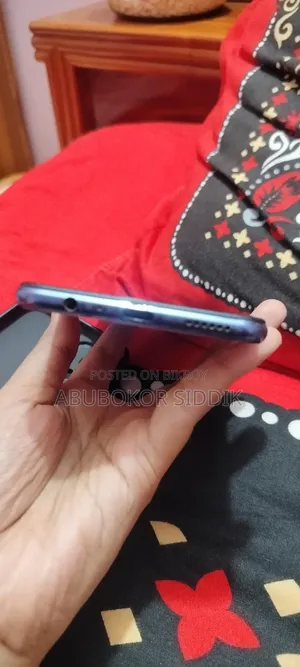ভিভো ভি২১ই ১২৮ জিবি গোলাপি