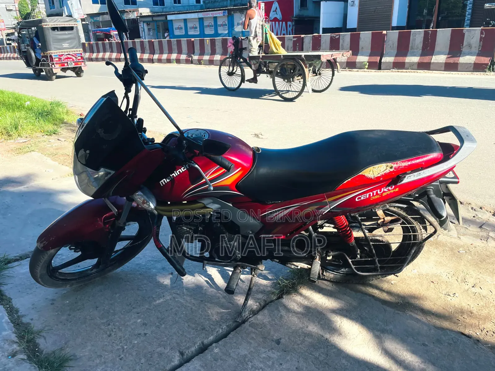 Mahindra Centuro 2018 Red