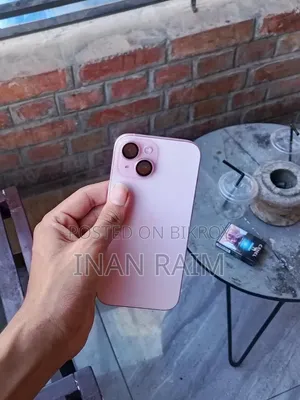 Apple iPhone 15 128 GB Pink