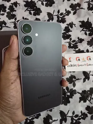 নতুন স্যামসাং গ্যালাক্সি এস২৫ এফই ১২৮ জিবি কালো