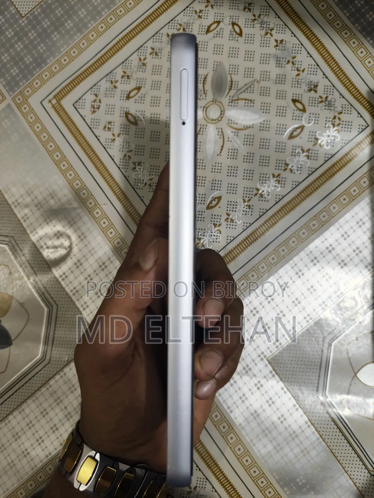 স্যামসাং গ্যালাক্সি এ০৫ ১২৮ জিবি হোয়াইট