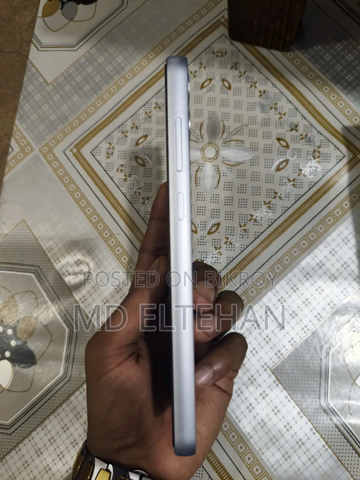 স্যামসাং গ্যালাক্সি এ০৫ ১২৮ জিবি হোয়াইট