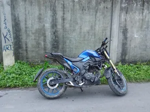 Runner Bolt 165R 2022 Blue