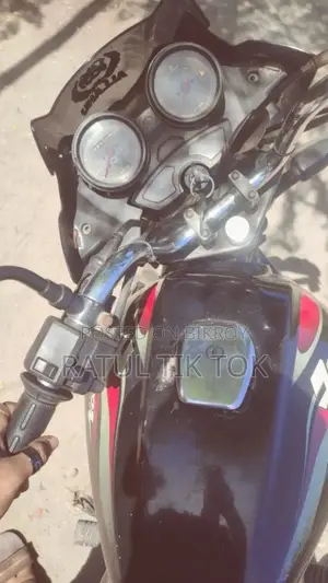 Bajaj Discover 100 2026 Black