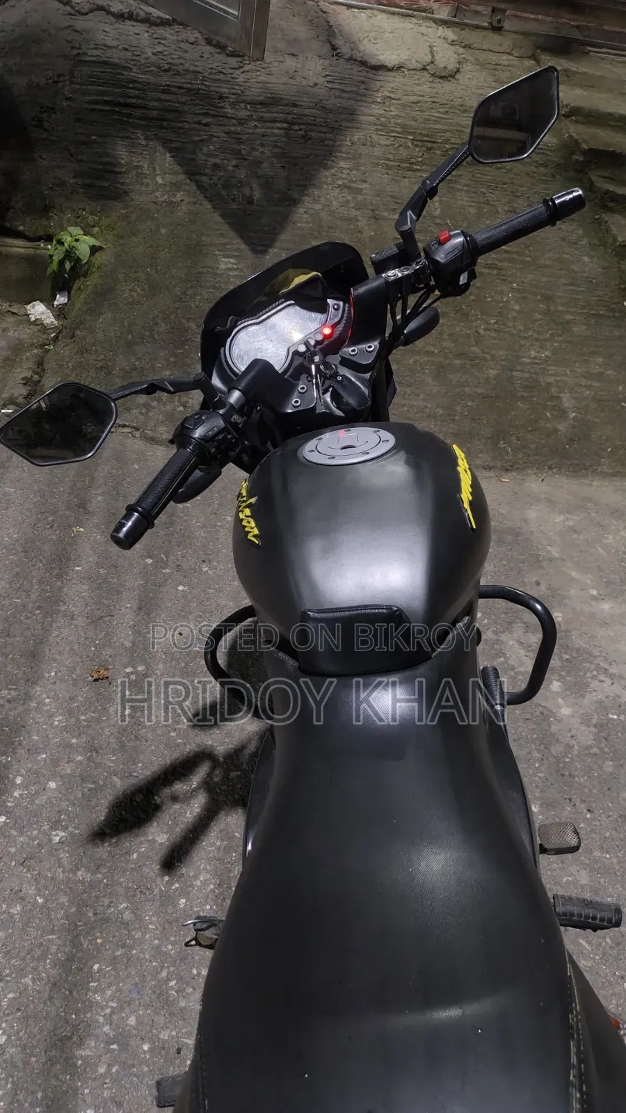 Bajaj Pulsar 150 2020 Gray