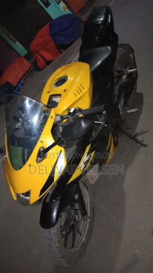 Suzuki GSX-R150 2022 Yellow