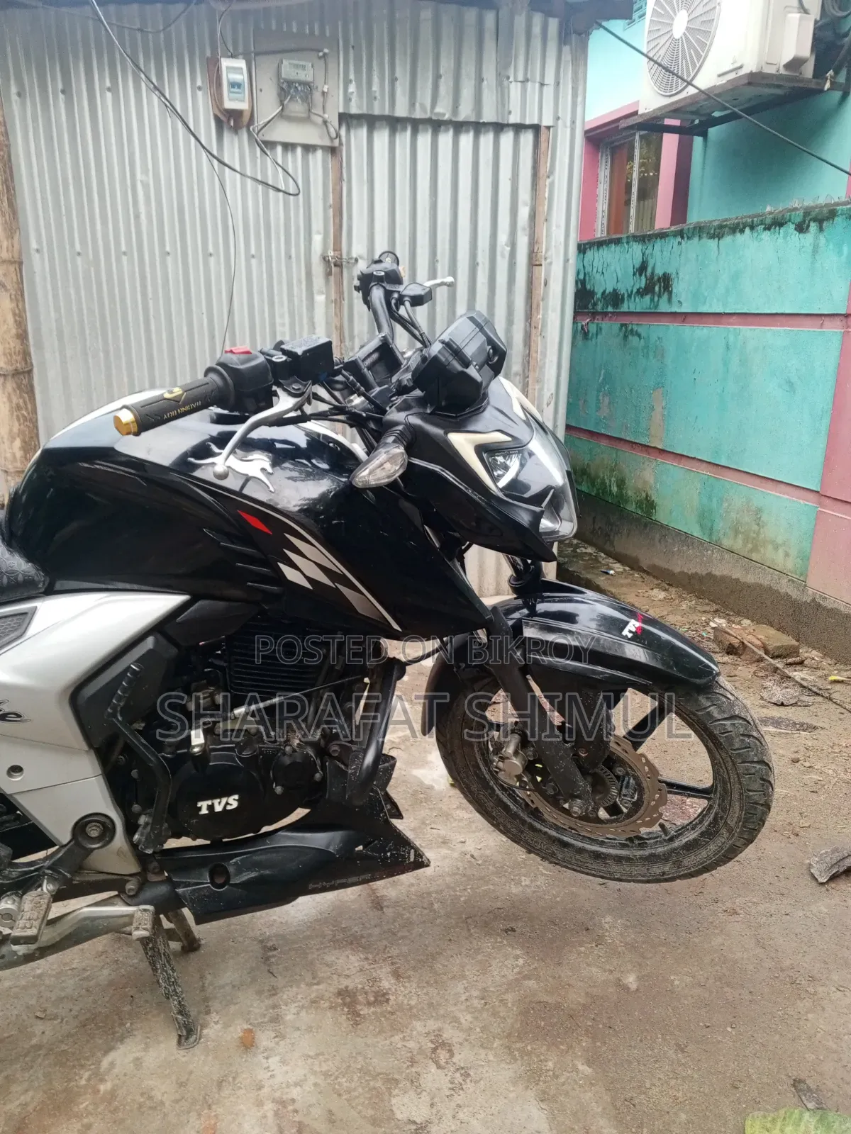 TVS Apache RTR 160 4V 2021 Black