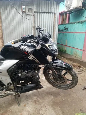 TVS Apache RTR 160 4V 2021 Black