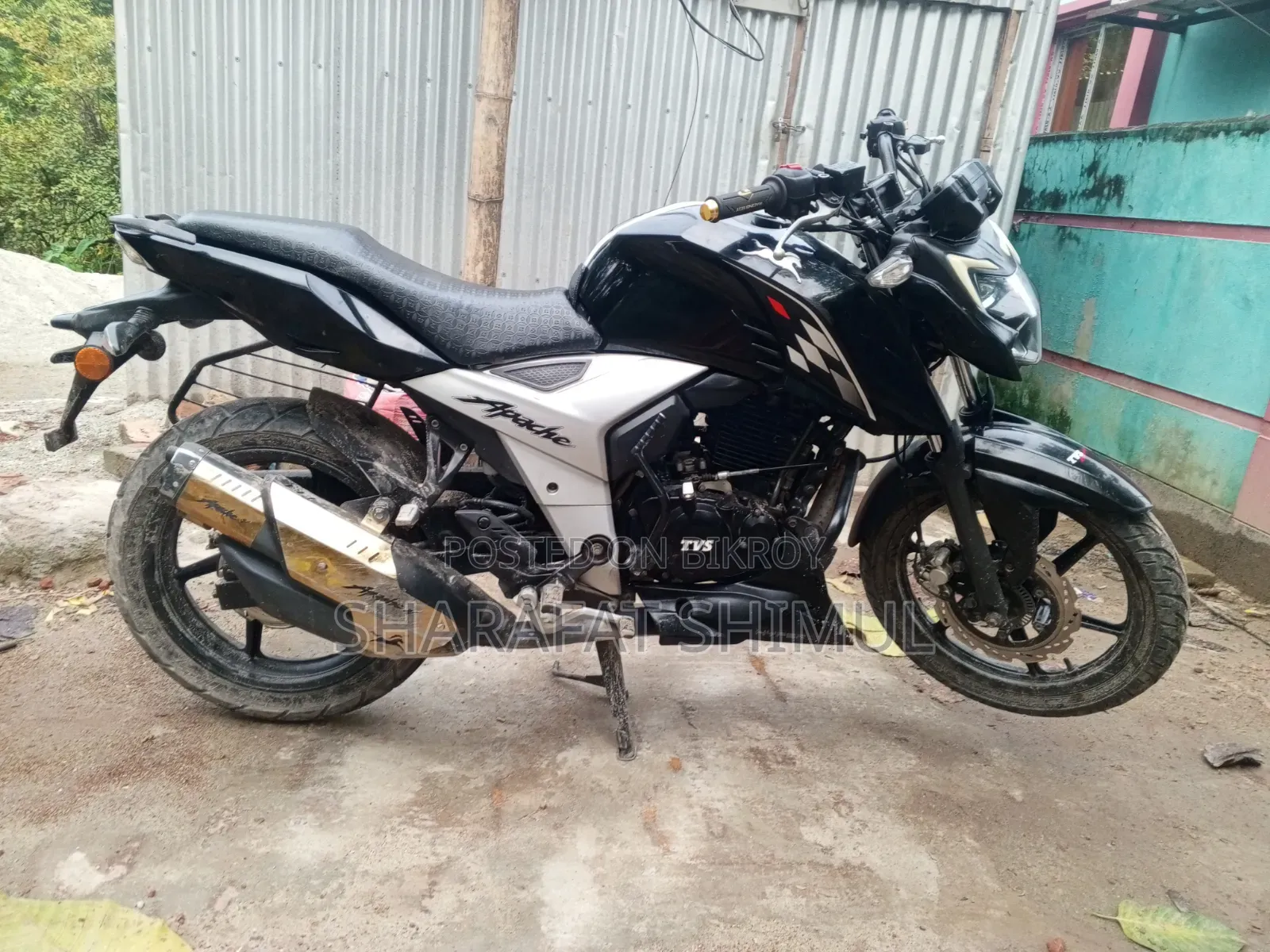 TVS Apache RTR 160 4V 2021 Black