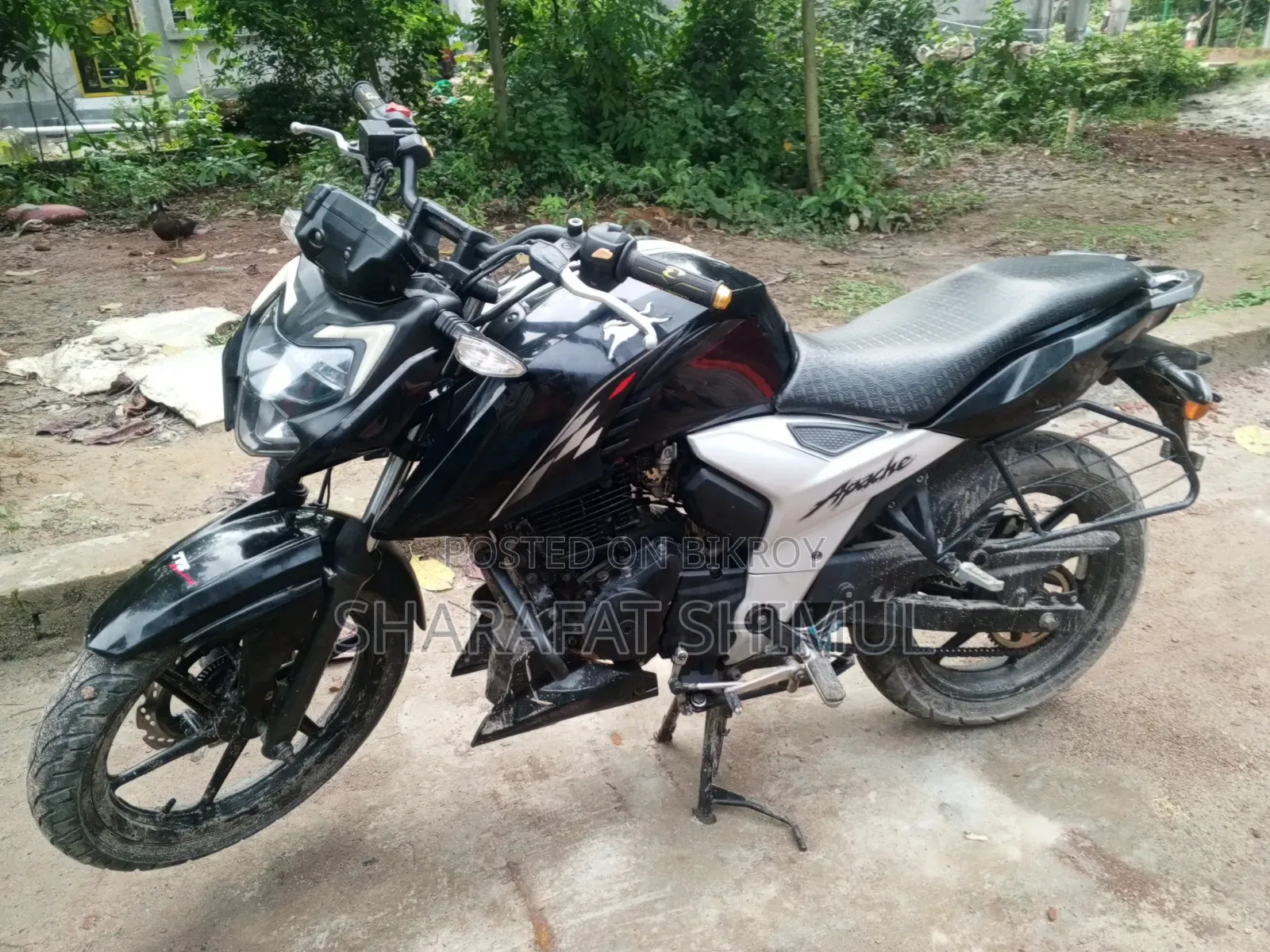 TVS Apache RTR 160 4V 2021 Black
