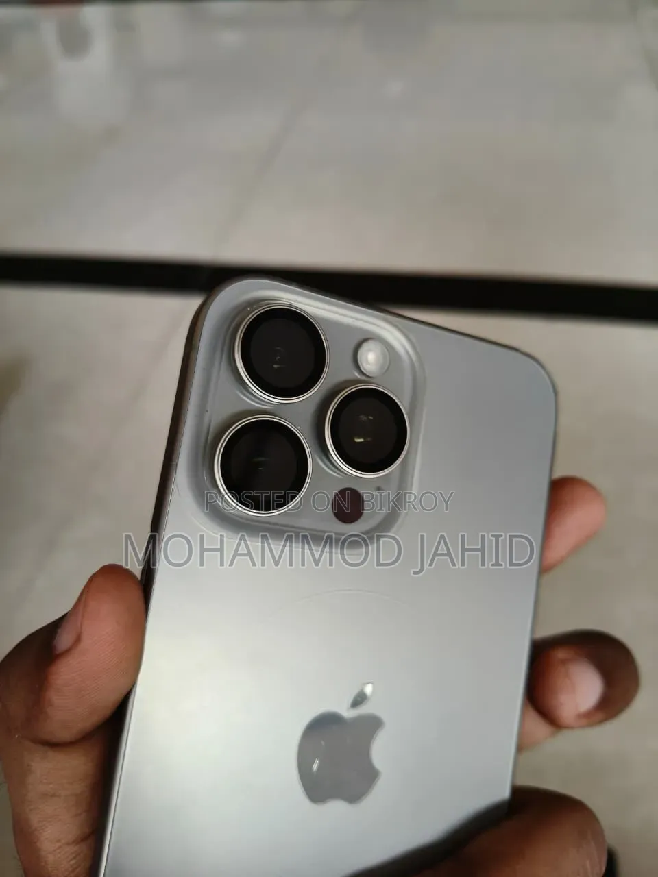 iPhone 15 Pro Max