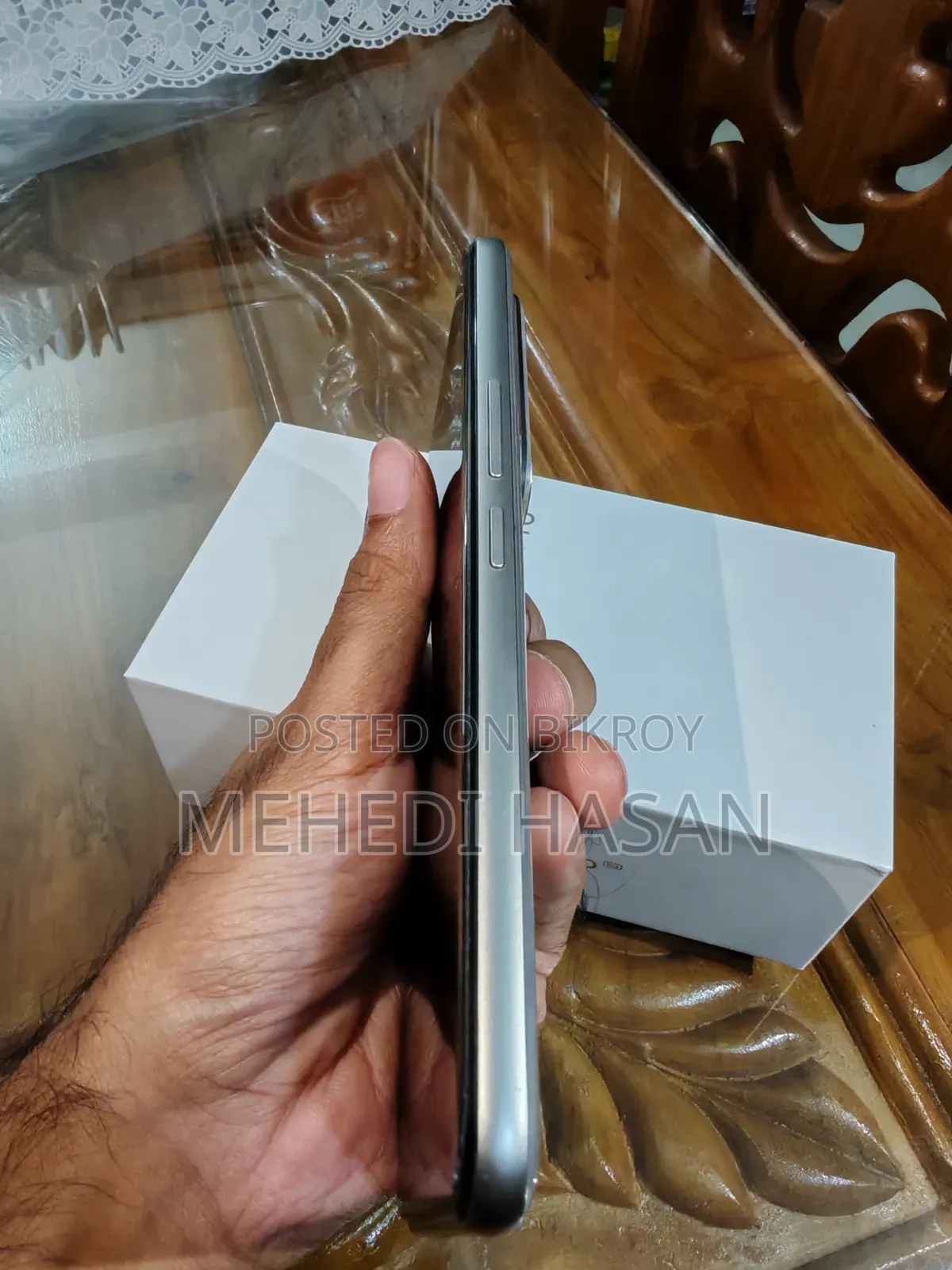অনার ৪০০ প্রো ৫১২ জিবি সিলভার