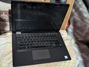 Laptop Dell Latitude 5300 2-in-1 16GB Intel Core i5 SSD 256GB