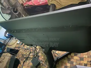 SAMSUNG 22 Inch Borderless Monitor