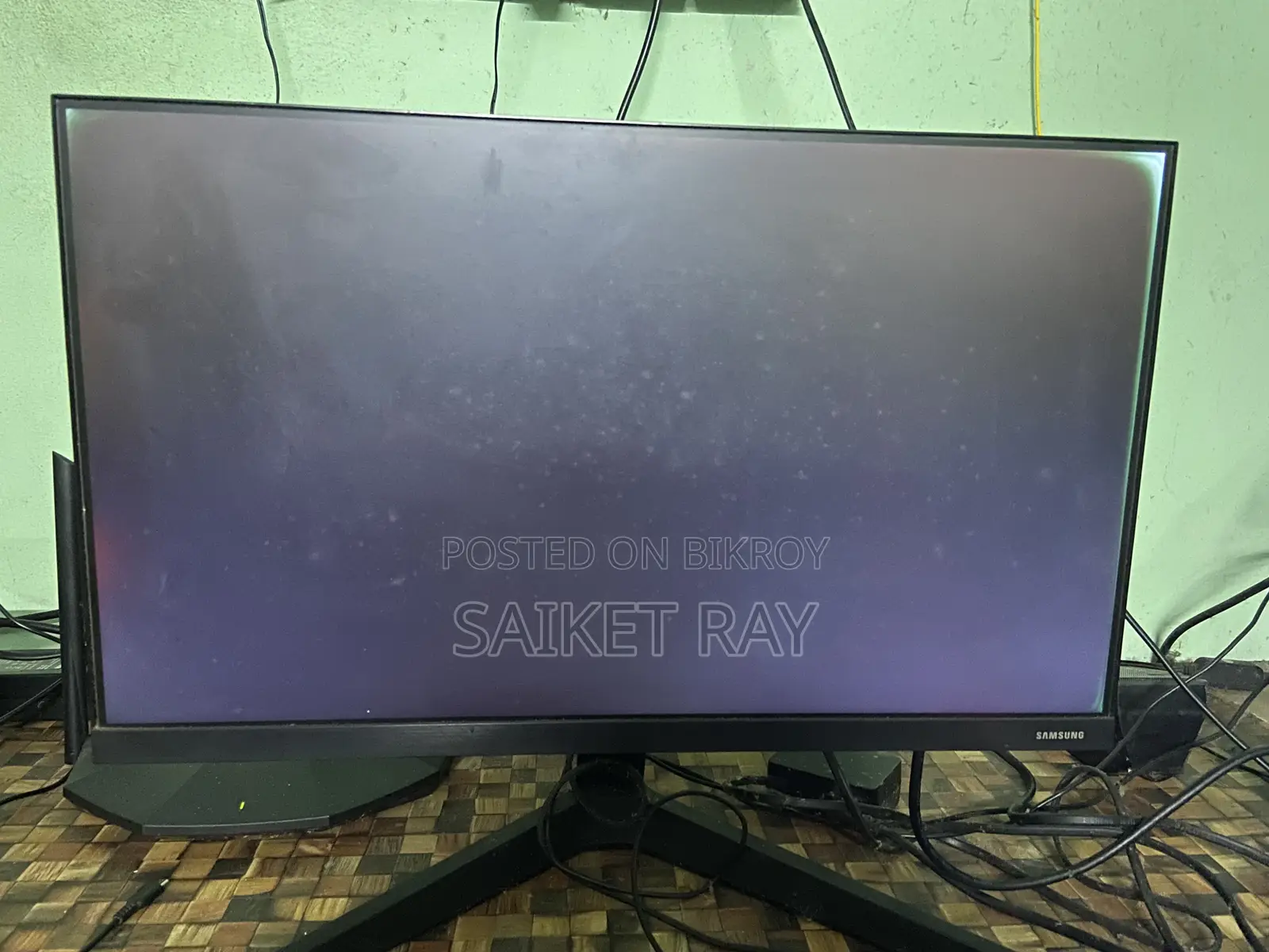 SAMSUNG 22 Inch Borderless Monitor