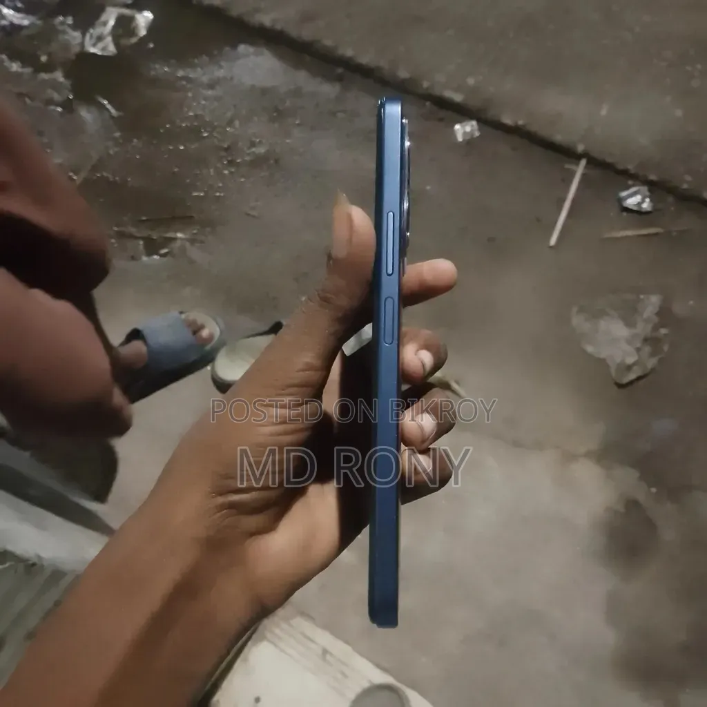 Vivo Y22 128 GB Blue