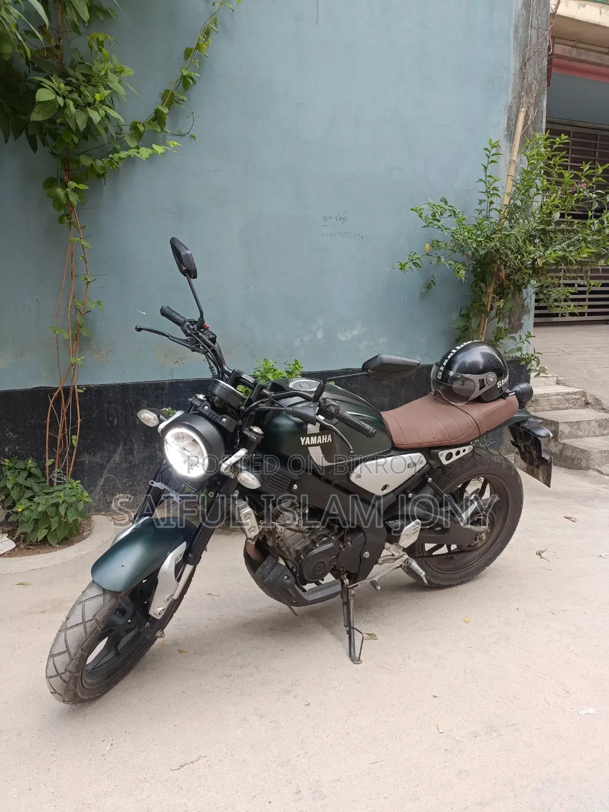 ইয়ামাহা ২০২২ সবুজ