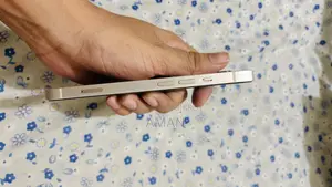 Apple iPhone 13 128 GB White
