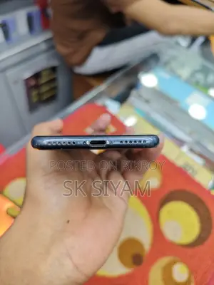 Apple iPhone 7 32 GB Black