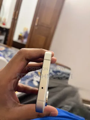 নতুন ওপ্পো রেনো১৬ ২৫৬ জিবি সাদা