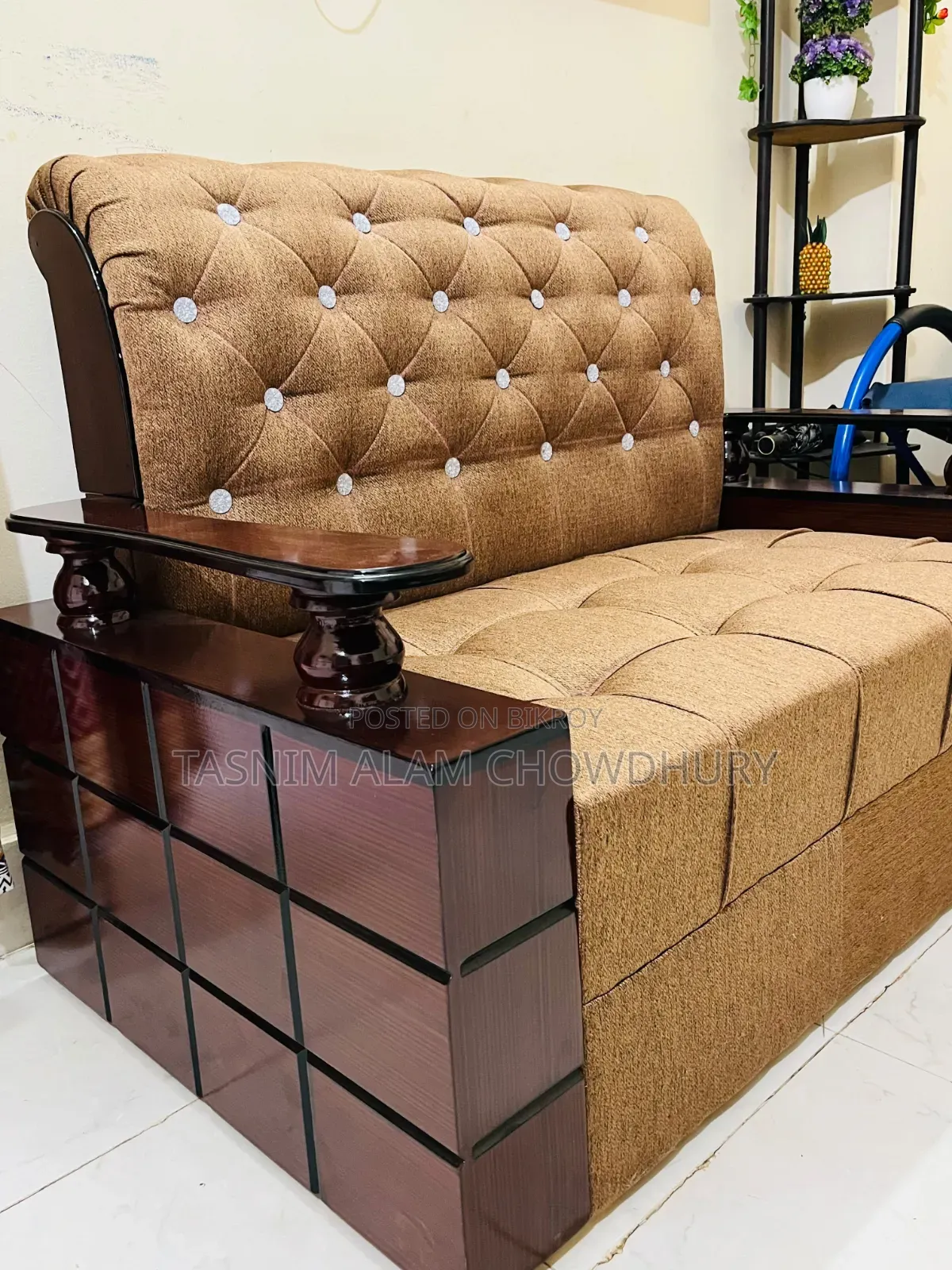 Fresh Condition Sofa