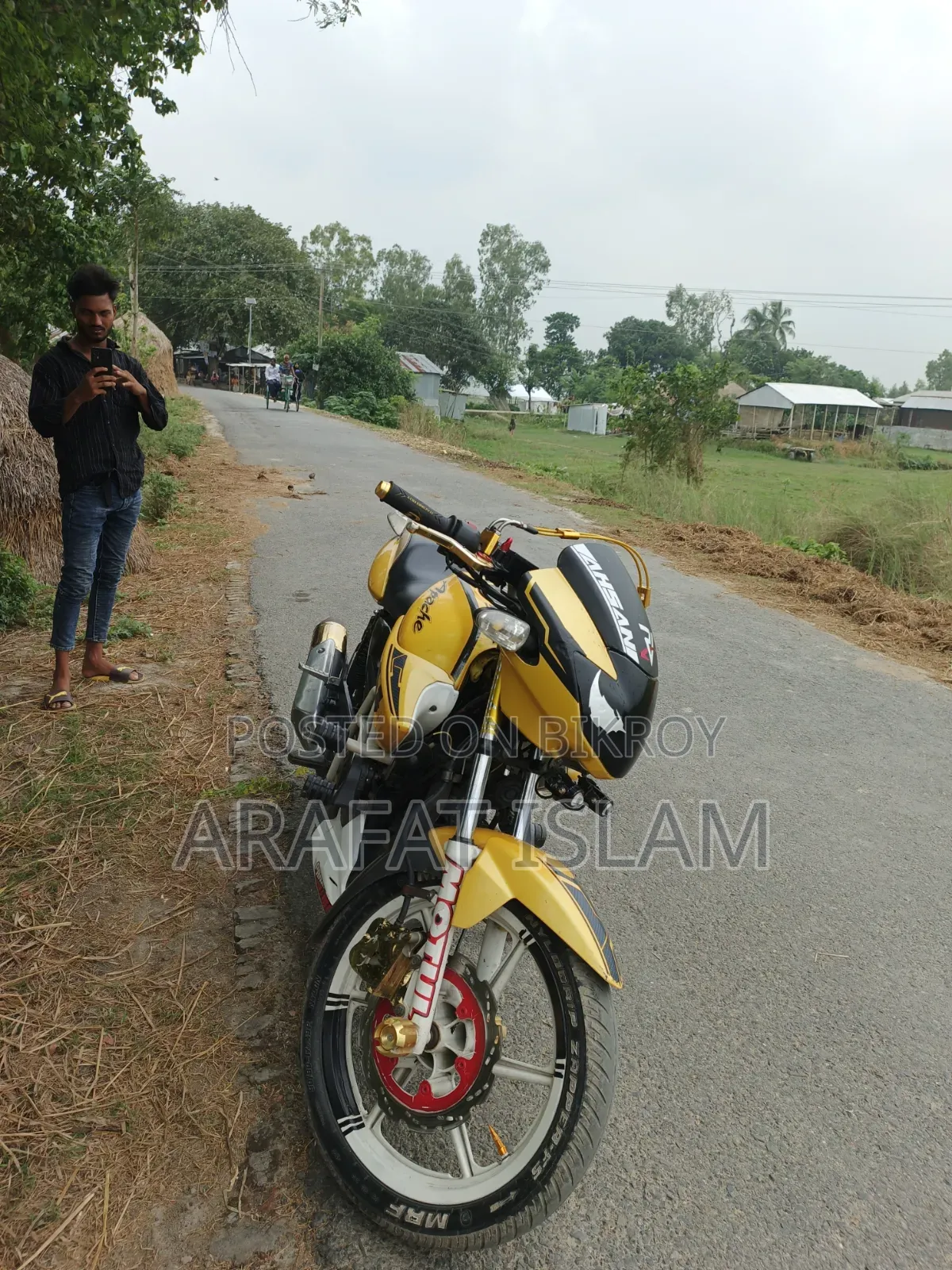 TVS Apache RTR 160 2V 2012 Yellow
