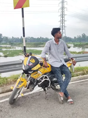 TVS Apache RTR 160 2V 2012 Yellow