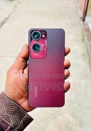 Vivo Y18 128 GB Red