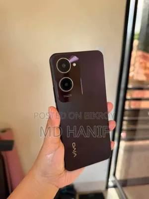 Vivo Y18 128 GB Red