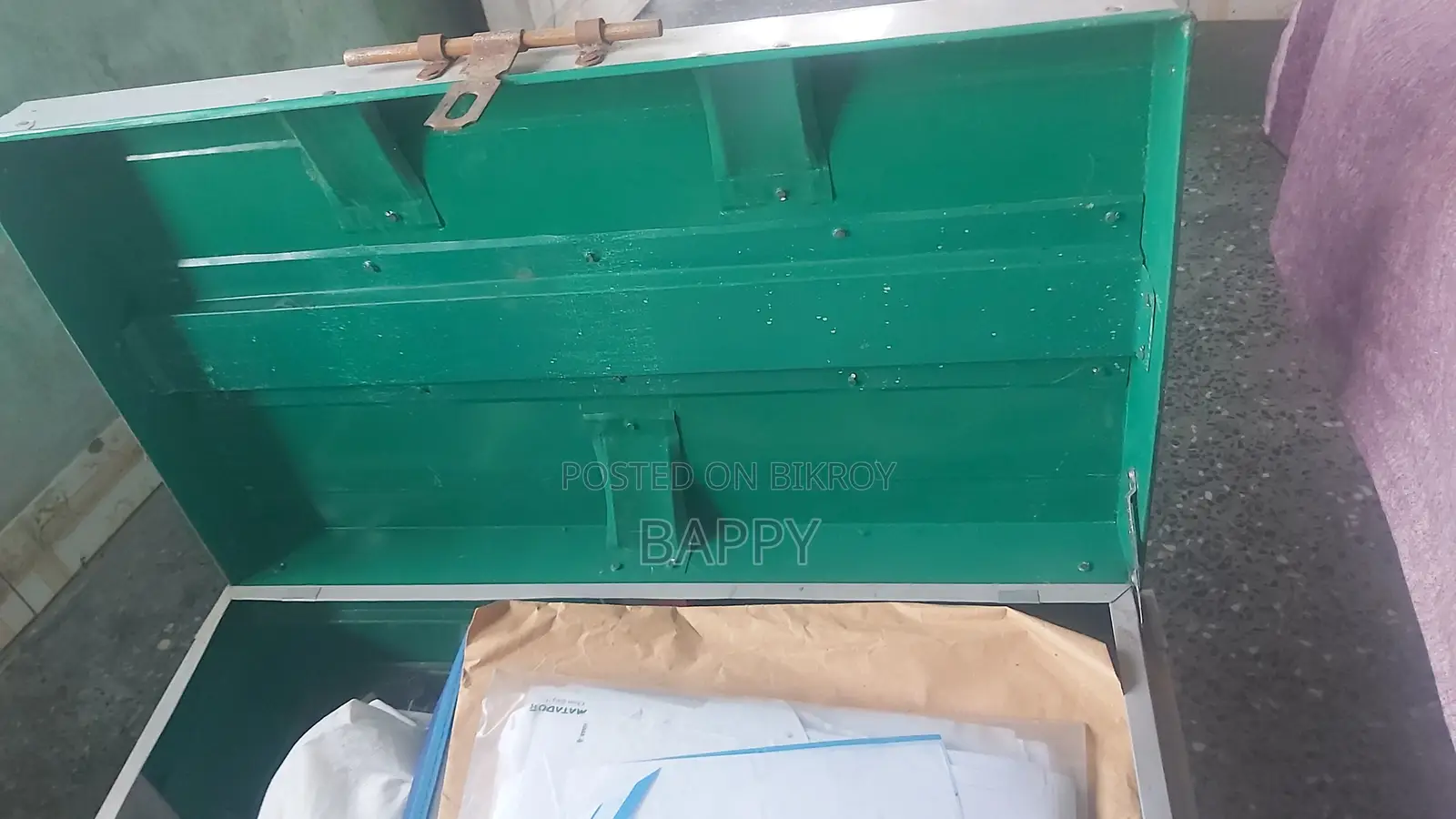 Trunk Medium Size