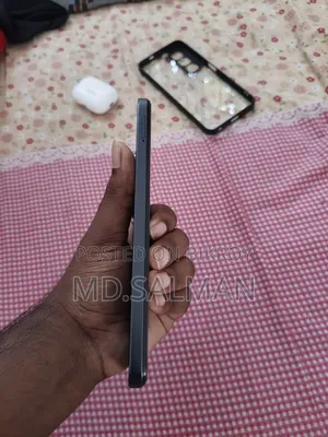 Infinix Hot 60i 128 GB Black