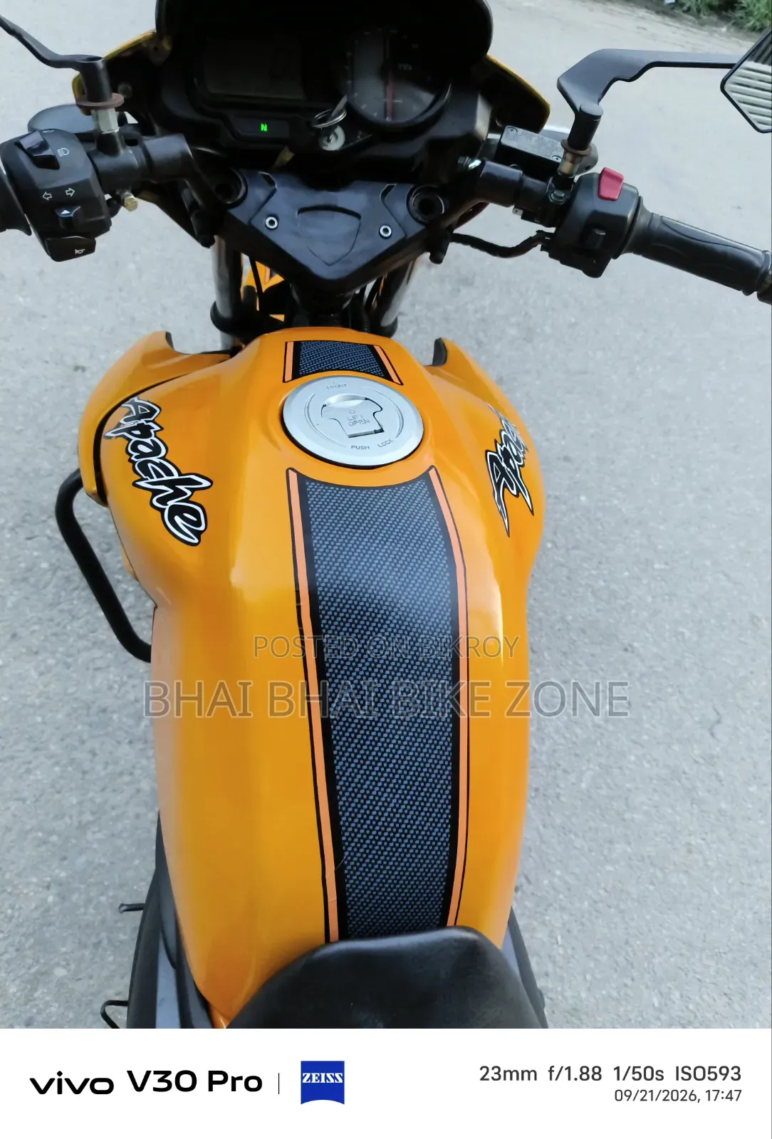TVS Apache RTR 160 2V 2012 Gray
