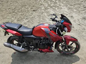 TVS Apache RTR 160 2V 2014 Red