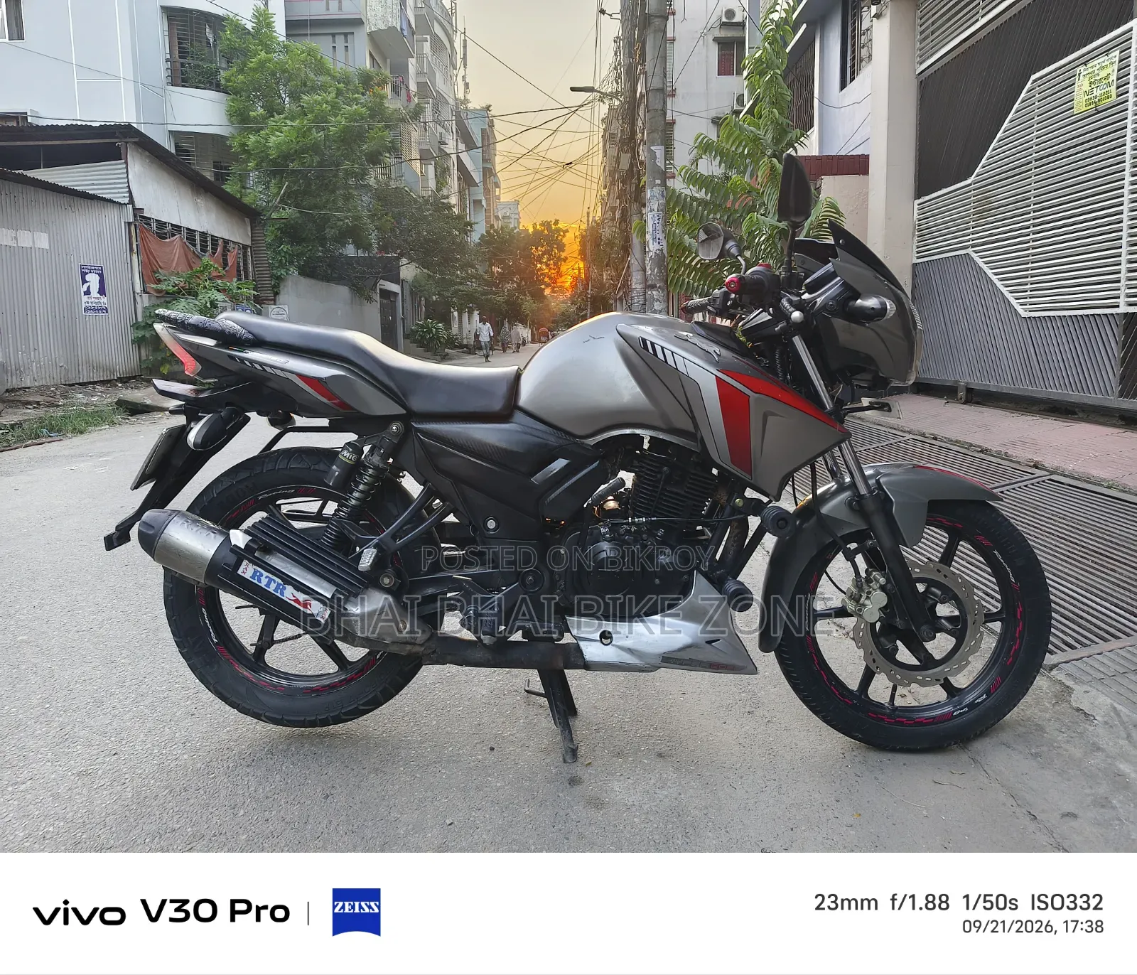 TVS Apache RTR 160 2V 2018 Silver
