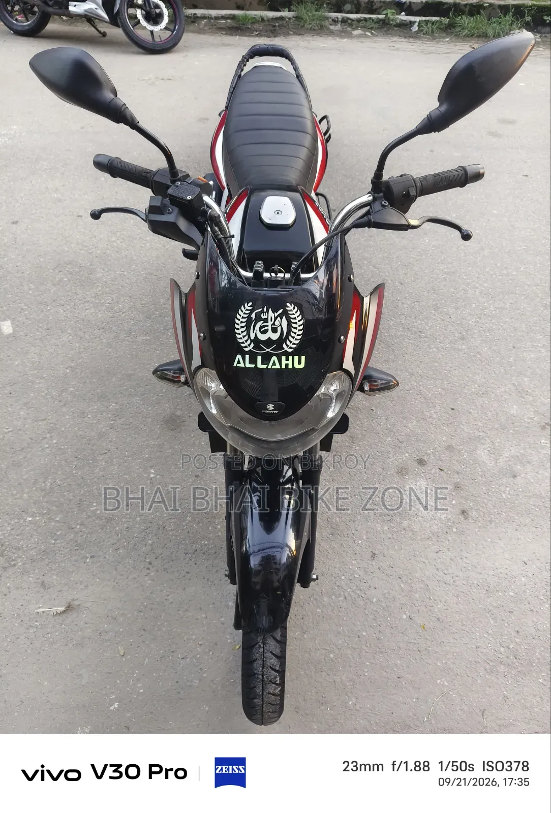 Bajaj Discover 125 2022 Black