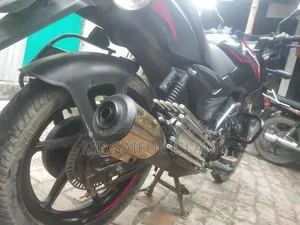Bajaj Pulsar 150 2025 Red