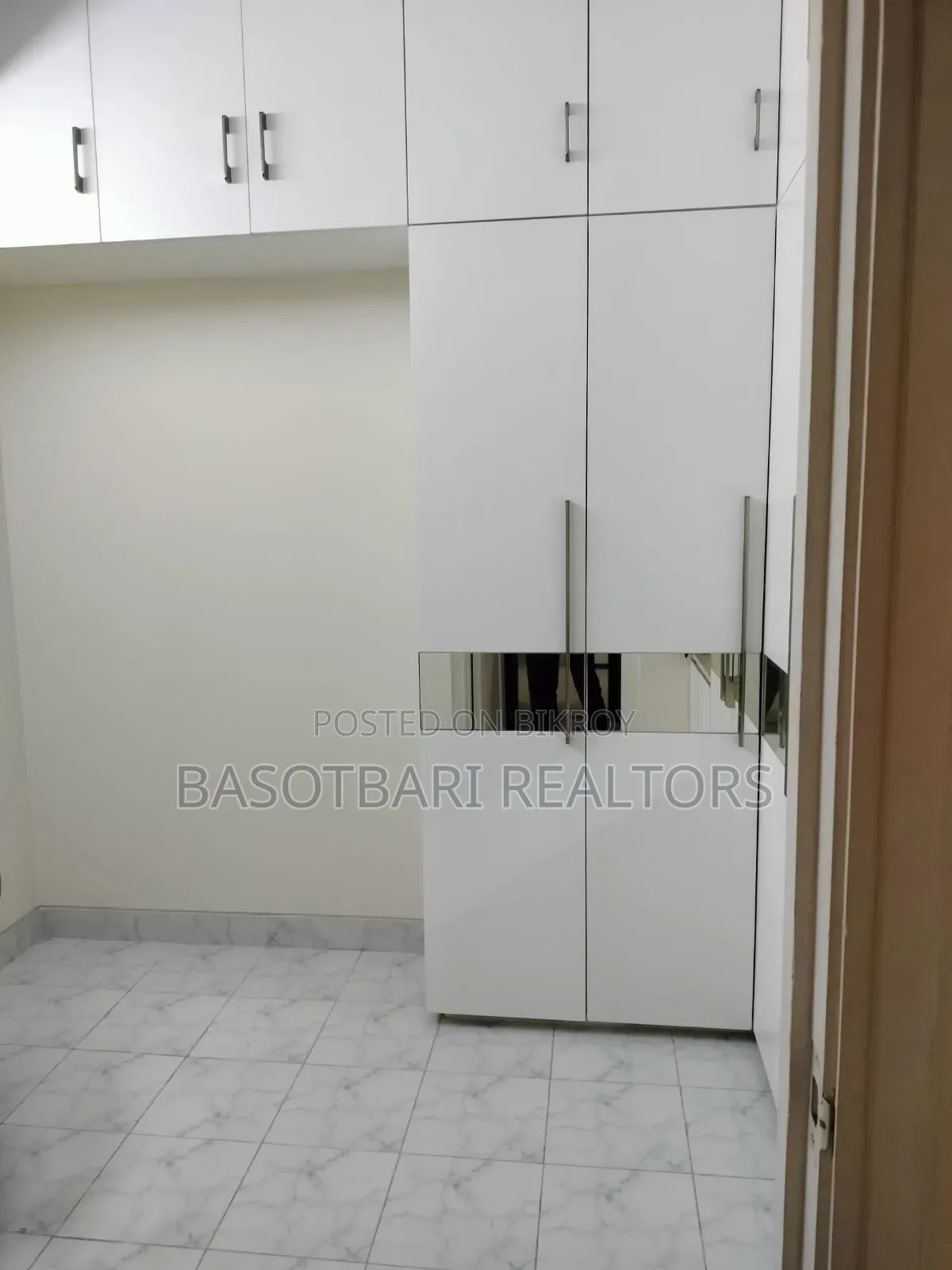 3-Bedroom Apartment in Shantinagar for sale