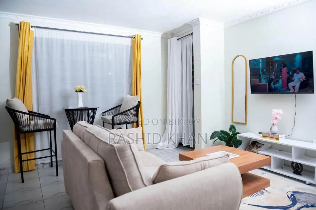 Hours Daily Weekly Monthly Flat Room Rent