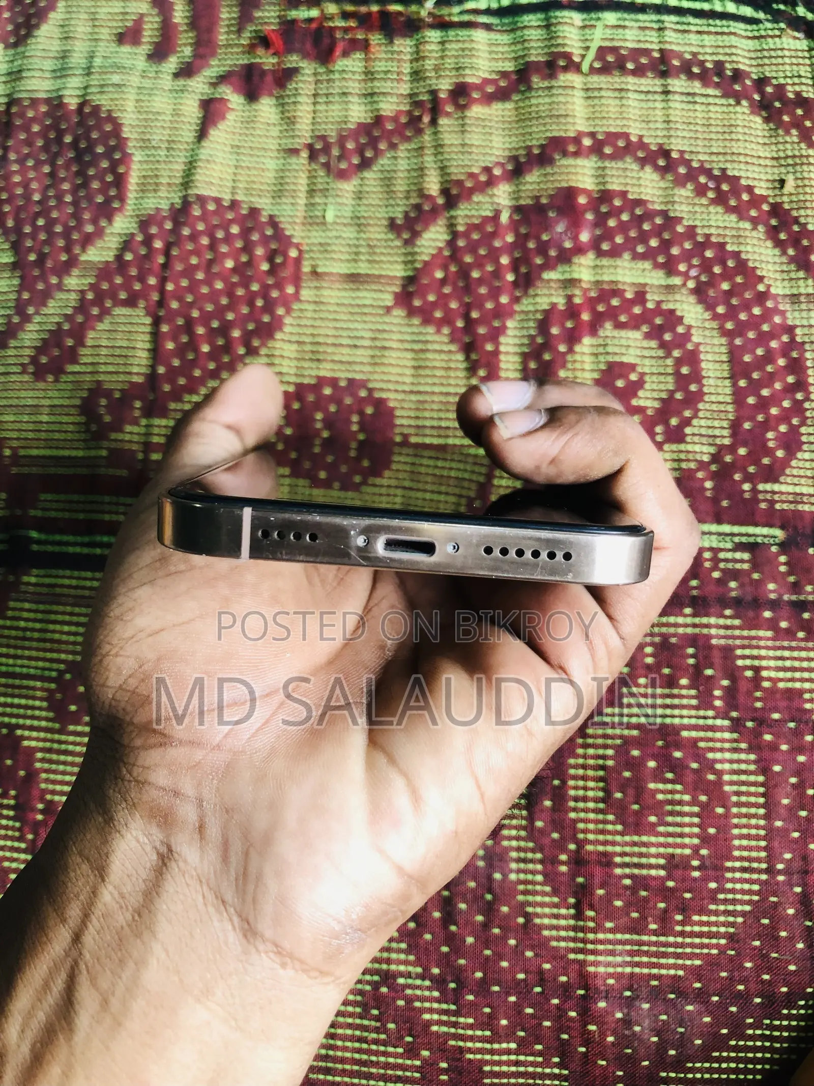 Apple iPhone XR 64 GB Gold